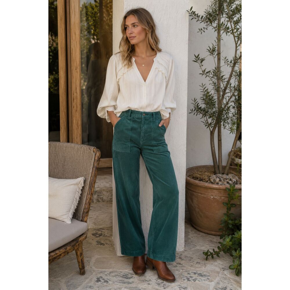 Trovata Bird of Paradis Green Corduroy Wide Leg Pants Trousers   Women's Size 4